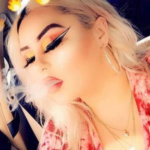 Meet your Posher, Hailey